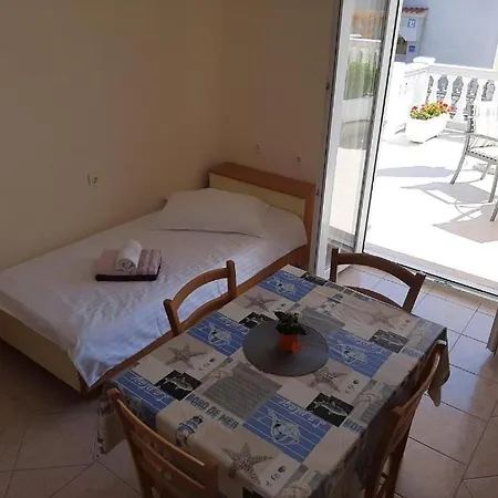 Pavelic Apartament Povile